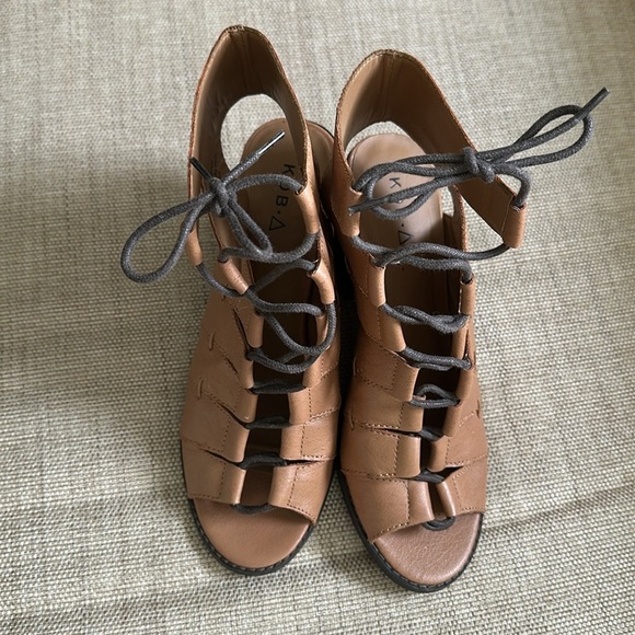 Kelsi Dagger Leather Heeled Gladiator Lace Up Open Toe Sandal Tan Cut Out Bootie - Picture 9 of 17